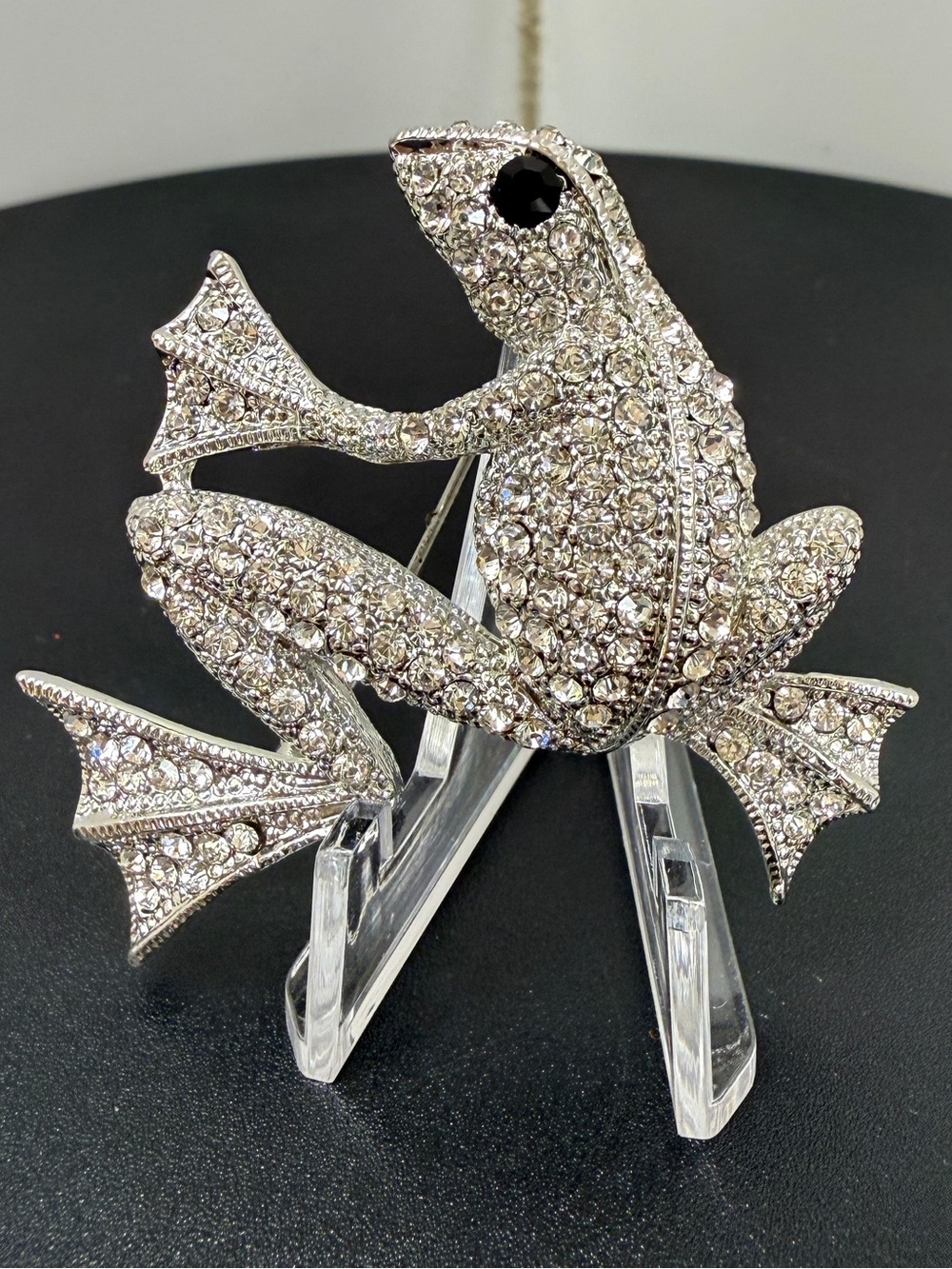 Crystal Frog Brooch Pin - Silver Sparkle